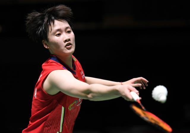 持球推进并 持球推进并