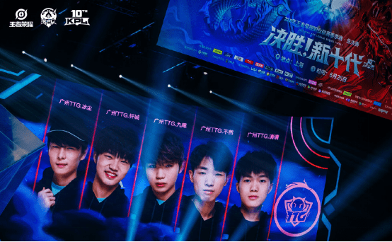 鮑文的突出 鮑文的突出