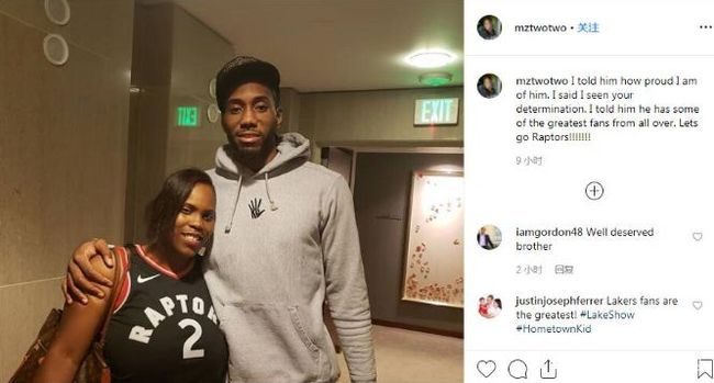 的球队巴士 的球队巴士